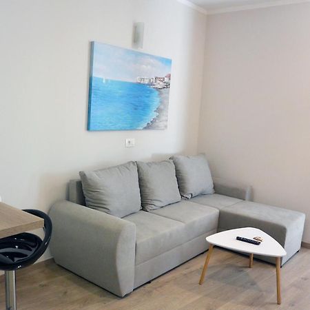 Center Vibes Lux Apartment Rijeka Ngoại thất bức ảnh