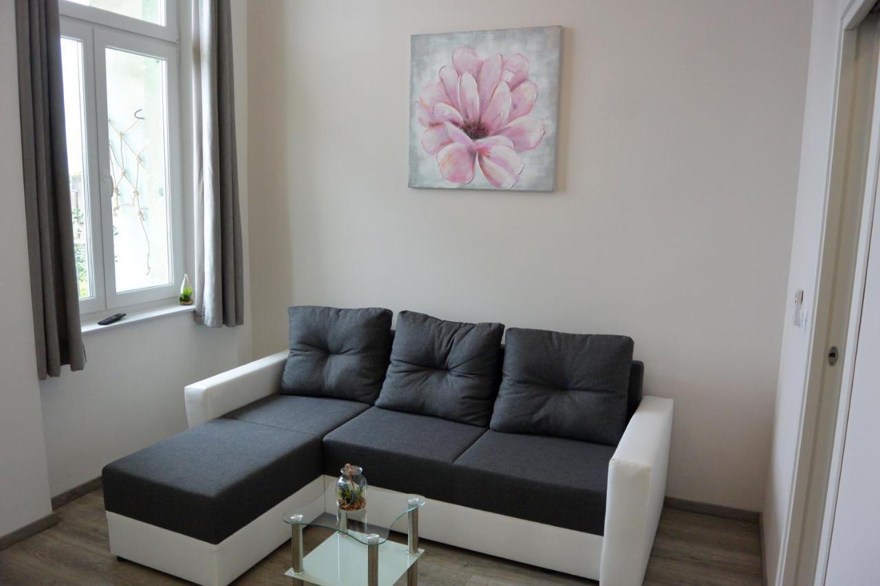 Center Vibes Lux Apartment Rijeka Ngoại thất bức ảnh